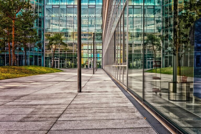 The Future of Transportation: Innovations in Urban Mobility Solutions
